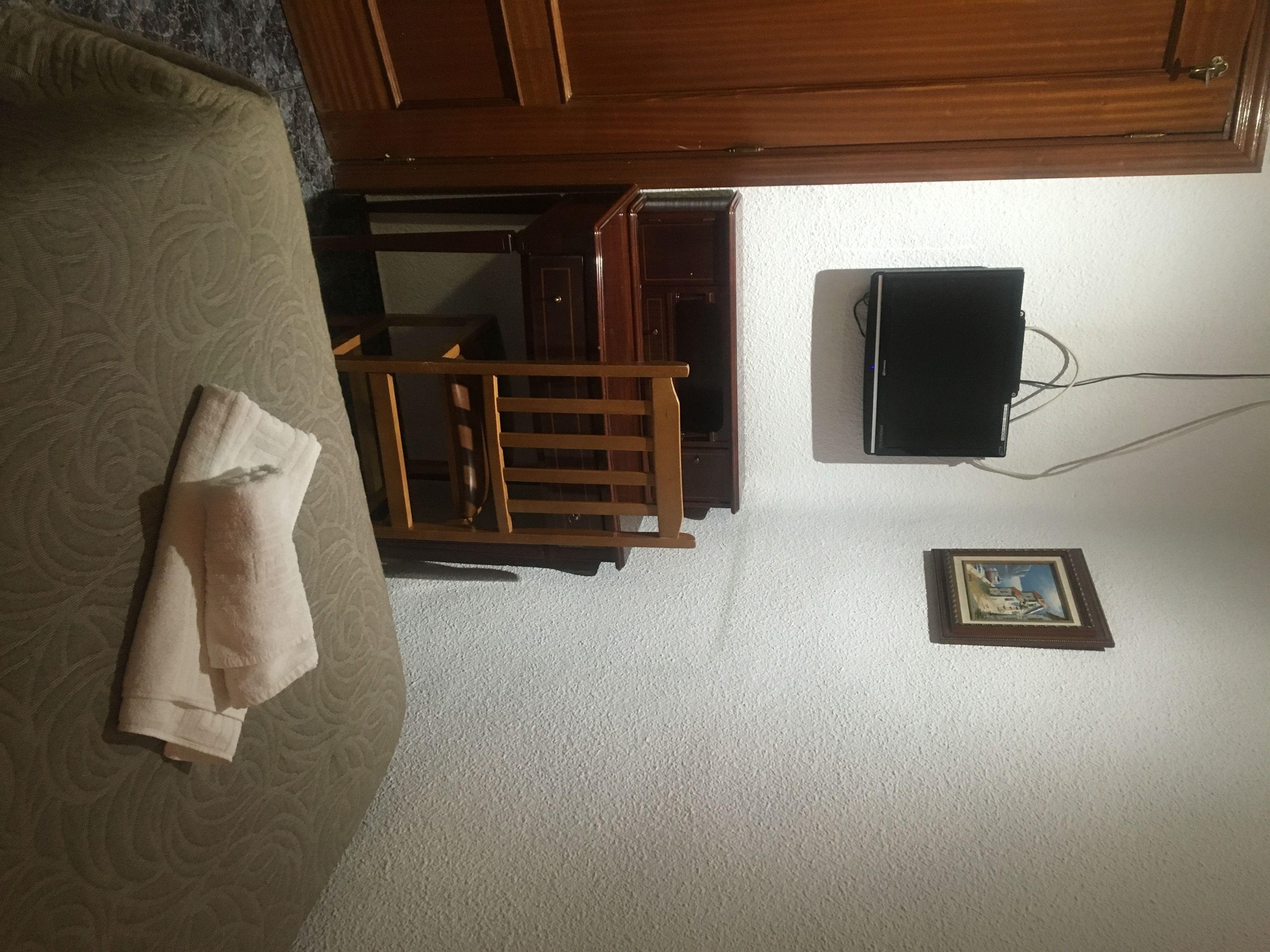 Hostal Conchita Legazpi - Madrid — Photos 2